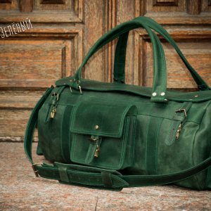 Работа Зеленая мужская  дорожная сумка. Спортивная кожаная сумка