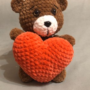 Работа Плюшевый Мишка с сердцем