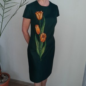 Робота Зелене вечірнє коктейльне плаття з ручною вишивкою