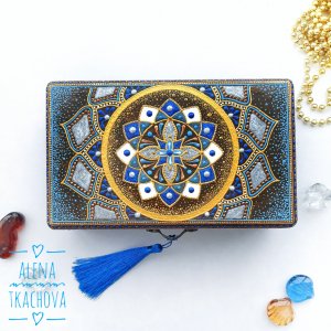 Робота Скринька для прикрас