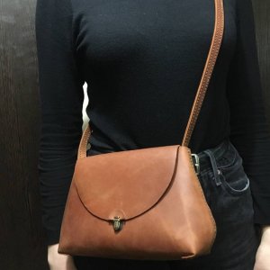 Работа кожаная сумочка