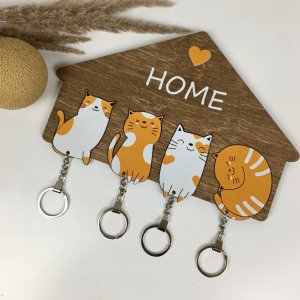 Робота Оригінальна дерев`яна ключниця з милими котиками
