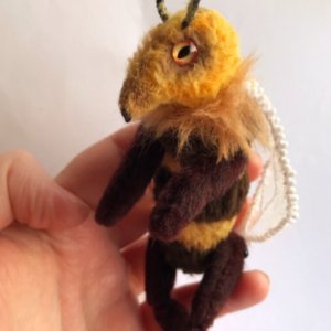 Робота Бджілка