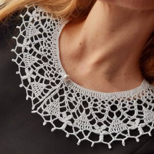 Работа Ажурный воротник ЦВЕТОЧНЫЙ ЦВЕТ