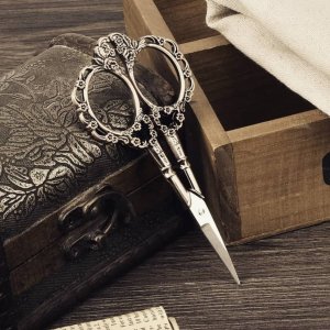 Работа Винтажные ажурные ножницы для рукоделия