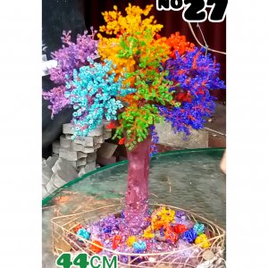 Работа Дерево из бисера  "радуга "