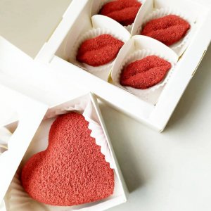 Робота Подарунки з натурального шоколаду на меду!