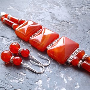 Робота Комплект з натурального сердоліку браслет та сережки