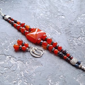 Робота Комплект з натурального сердоліку та гематиту