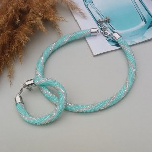 Работа Жгут из чешского бисера 'Мятно-серебряный'