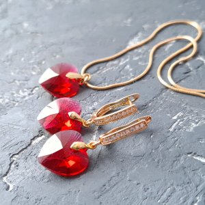 Работа Swarovski и позолота комплект кулон и серьги сердце