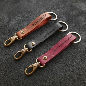 Работа Брелок для ключей из кожи с персонализацией
