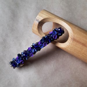 Робота Фіолетова шпилька автомат, шпилька з квітами