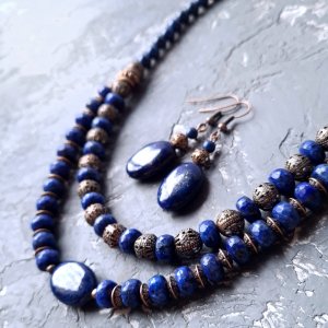 Робота Кольє та сережки з натуральним лазуритом