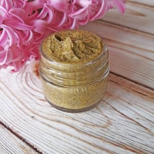 Работа Маска для лица "Красная щетка и морковь"