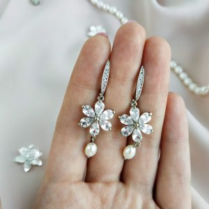 Работа серьги с натуральным жемчугом, жемчугом