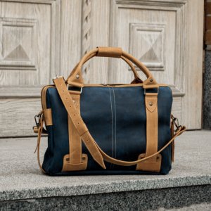 Работа Кожаная деловая мужская сумка. Повседневная кожаная сумка