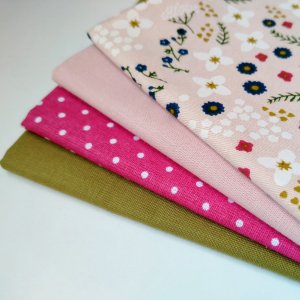 Робота Набір тканини для рукоділля 4 шт.