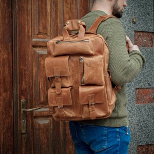 Робота Шкіряний чоловічий рюкзак. Спортивний рюкзак