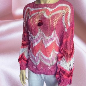 Робота Джемпер Міссоні весняно-літній з кулоном