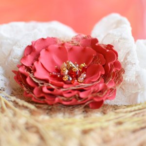 Работа Цветок брошь красная, красная заколка, подарок