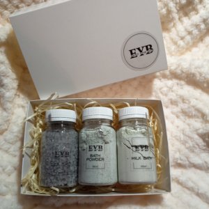 Работа Набор средств для ванны "Armani di Gio"