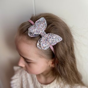 Работа Обруч бабочка серый.