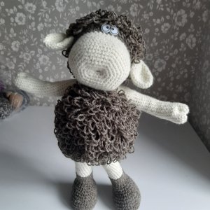 Работа Вязаная игрушка овца Эсмеральда