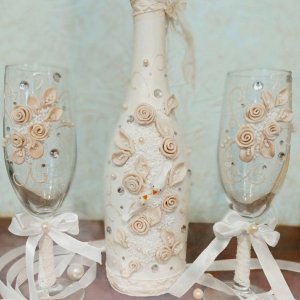 Работа Свадебная бутылка и бокалы