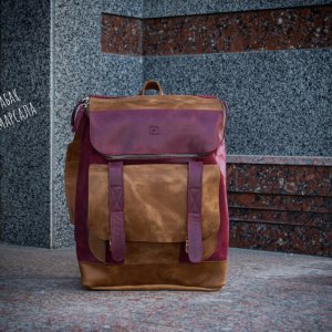 Работа Кожаный женский рюкзак. Рюкзак для ноутбука