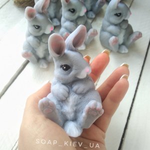 Работа Мыло пасхальный кролик.