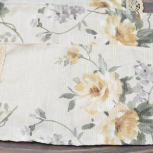 Робота Серветка на кошик з мереживом 23 * 47см. жовті квіти