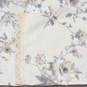 Робота Серветка на кошик з мереживом 47 * 29см. сірі квіти