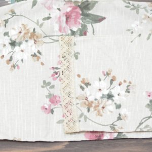 Робота Серветка на кошик з мереживом 51 * 33 см. рожеві квіти