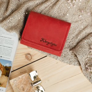 Работа Компактный и стильный женский кошелек ручной работы.