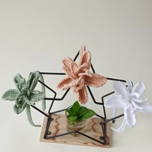 Робота Обруч з квіткою вишні