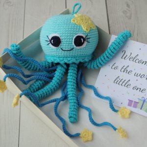 Работа Осьминожка - подарок для детей