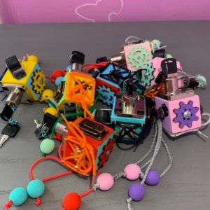 Работа Бизикубик, бизикубик