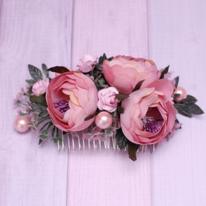 Работа Гребень гребешок с пионами пудровый