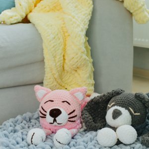 Работа Коврик в детскую комнату из Alize Puffy
