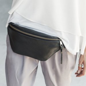 Робота Жіноча Сумка Бананка З Натуральної Шкіри