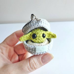Работа Игрушка Бейби Йода в капсуле, 5-6 см