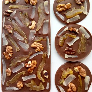 Работа Шоколадный набор "Груша, пармезан, орехи"