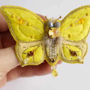 Работа Брошь бабочка "Лимонница"