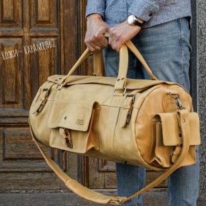 Работа Кожаная спортивная сумка, Круглая дорожная сумка