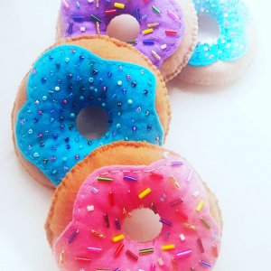 Работа Пончики с бисером