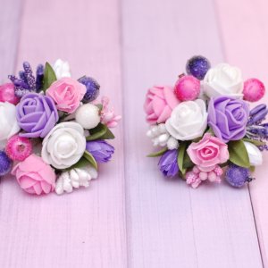 Работа Резинки с цветами бело-розово-фиолетовые