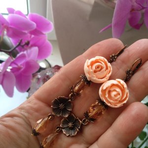Работа Винтажные серьги с персиковыми пионами