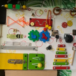 Работа Бизиборд, бизиборд, бизидошка, развивающая игрушка