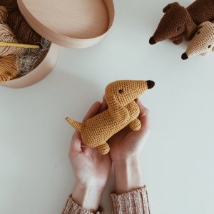 Робота Іграшка Такса